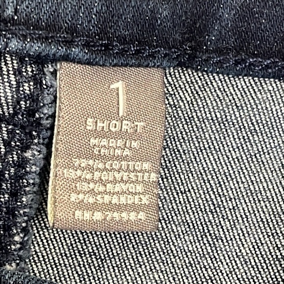 Chico’s SO Slimming straight leg blue Jeans, Chico’s size 1 short/ 8 short - Picture 6 of 16
